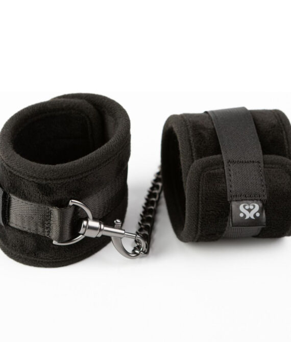 Sei Mio Legs Locked Padded Ankle Restraints